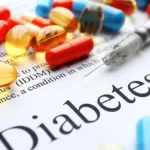 Píldoras y jeringa como opciones de tratamiento para la diabetes